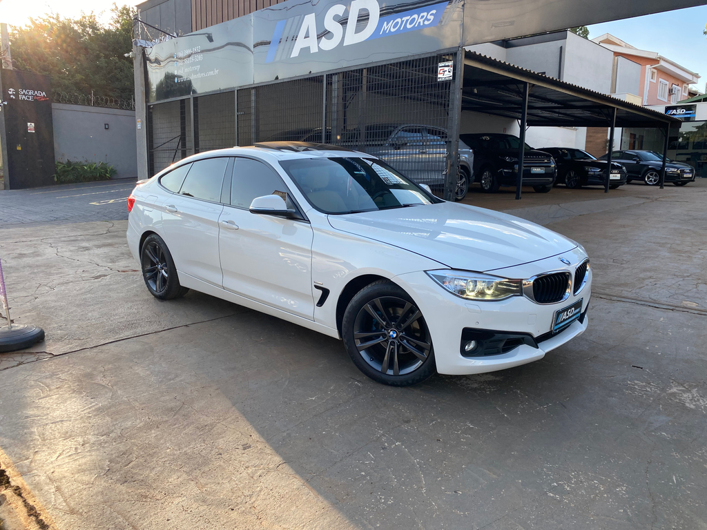 BMW 320iA