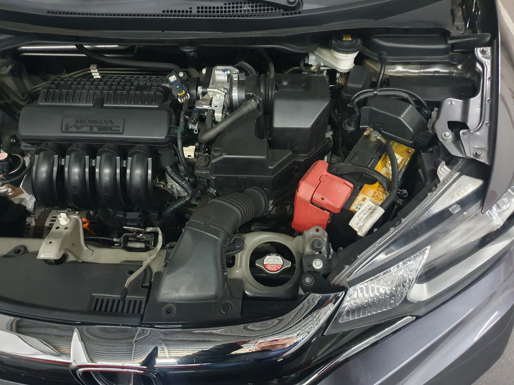 Honda Fit Cinza