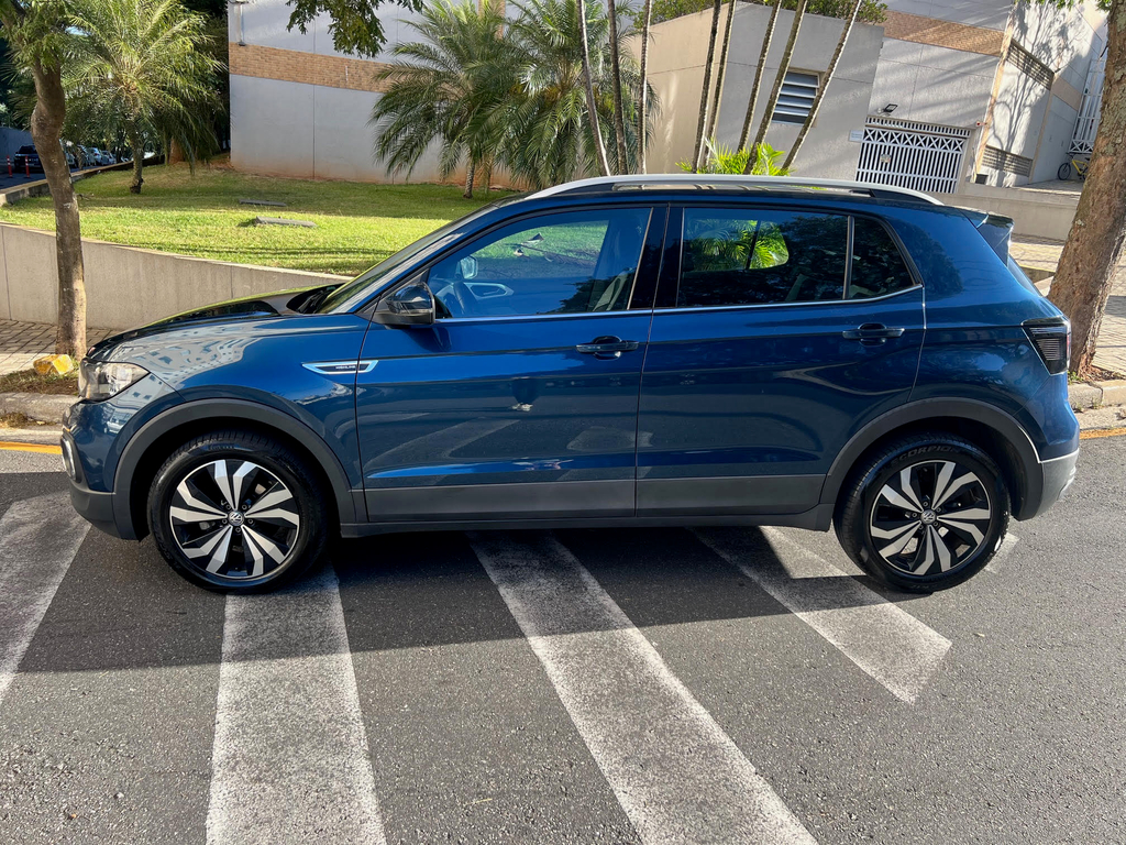 Volkswagen T-Cross Azul