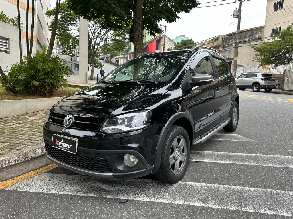 Volkswagen CrossFox Preto