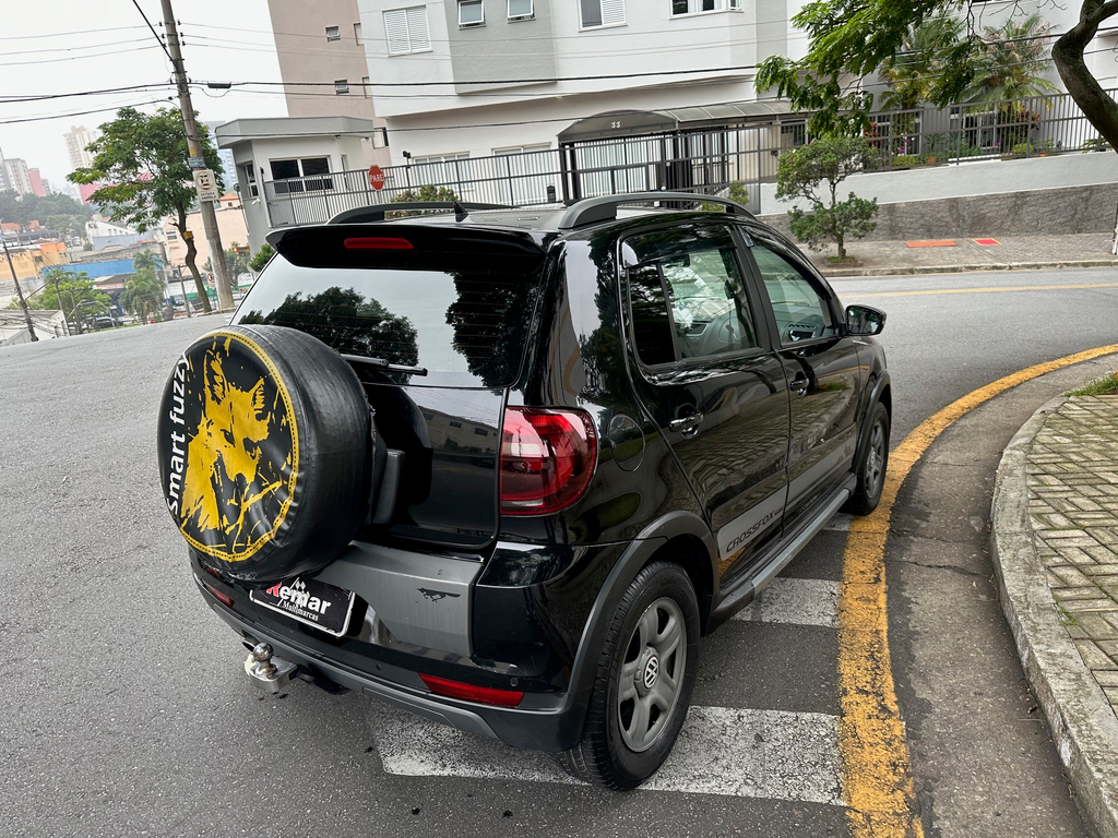 Volkswagen CrossFox Preto