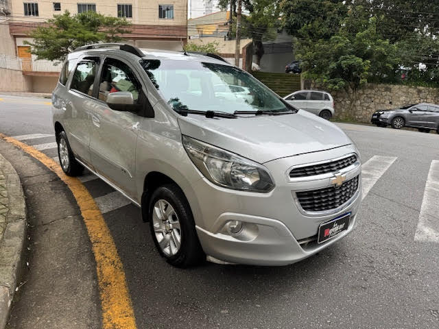 Chevrolet Spin Prata