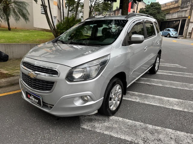 Chevrolet Spin Prata