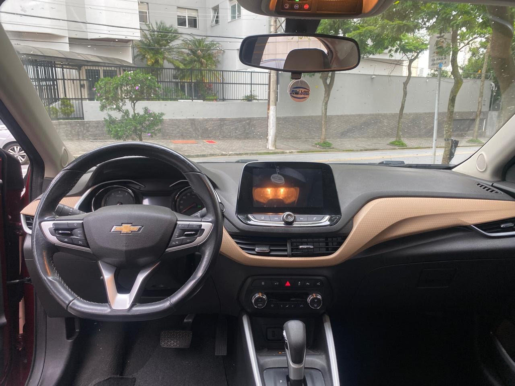 Chevrolet Onix Sedan Vermelho