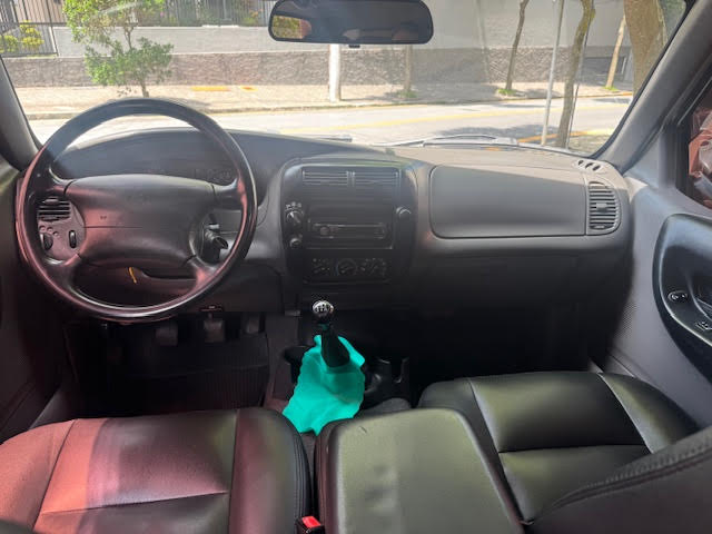 Ford Ranger (Cabine Dupla) Prata