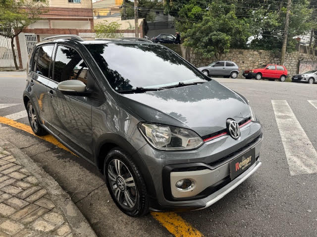Volkswagen up! cross Cinza
