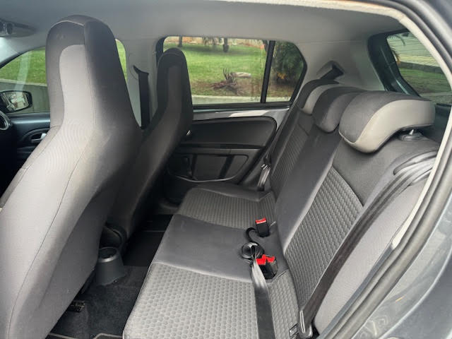 Volkswagen up! cross Cinza