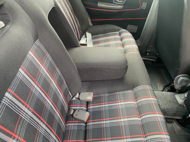 Volkswagen Santana Prata