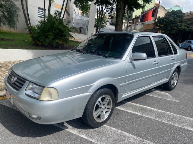 Volkswagen Santana Prata
