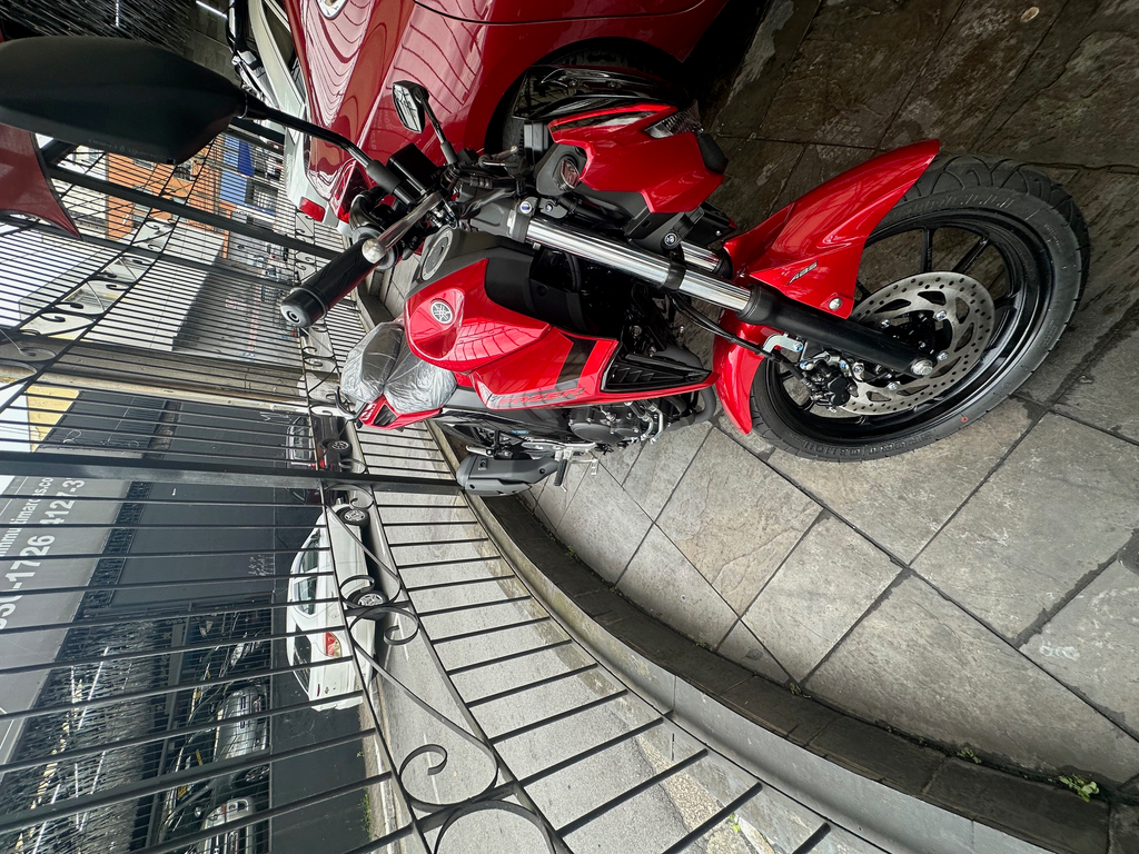 Yamaha FZ25 Vermelho