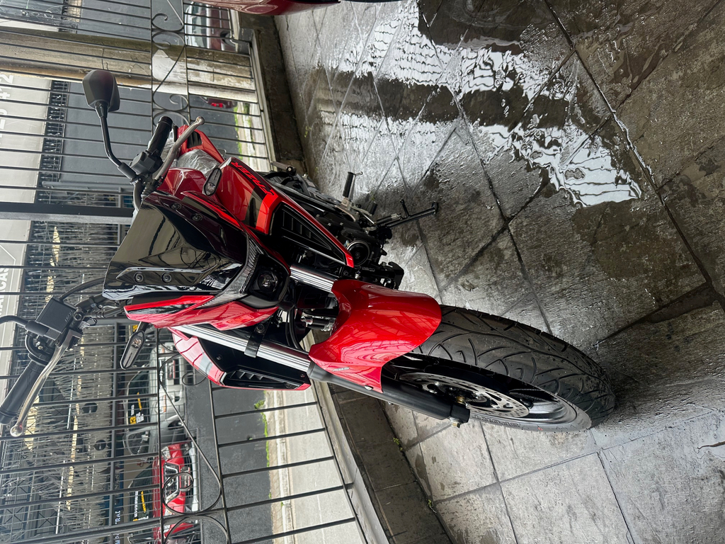 Yamaha FZ25 Vermelho