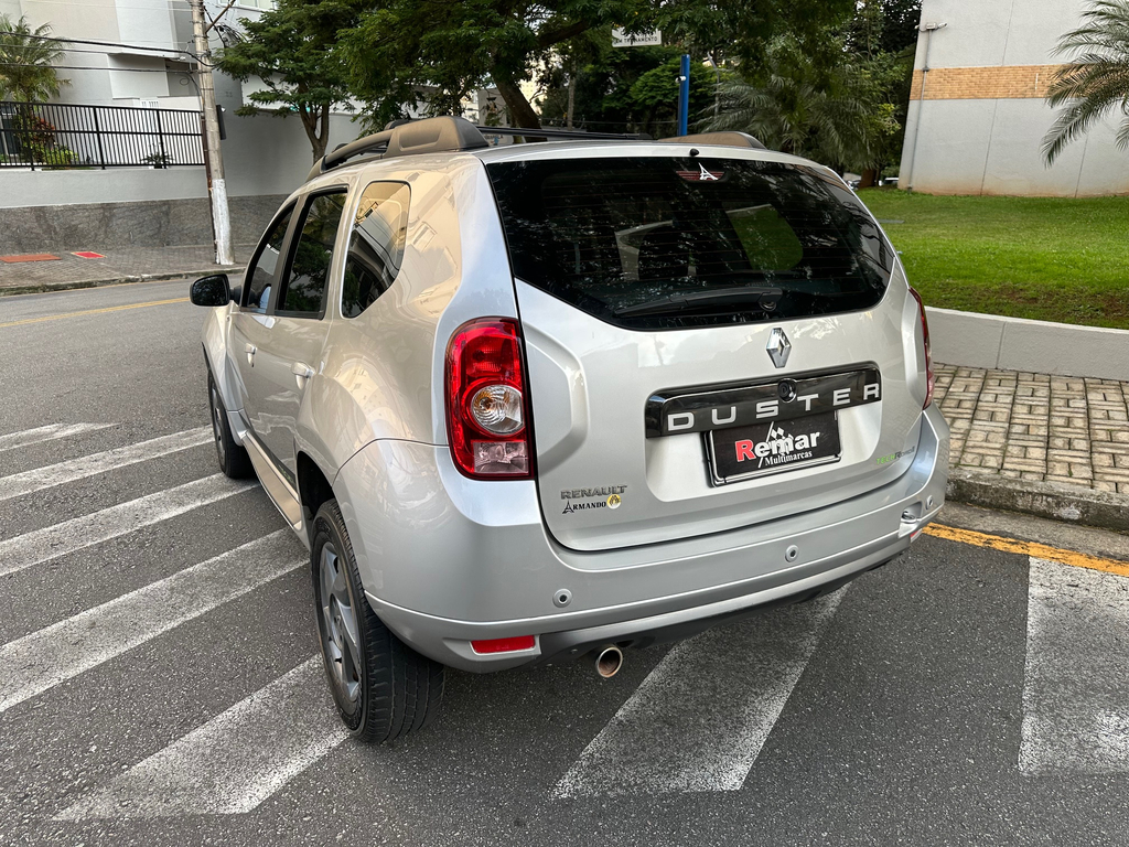 Renault Duster Prata