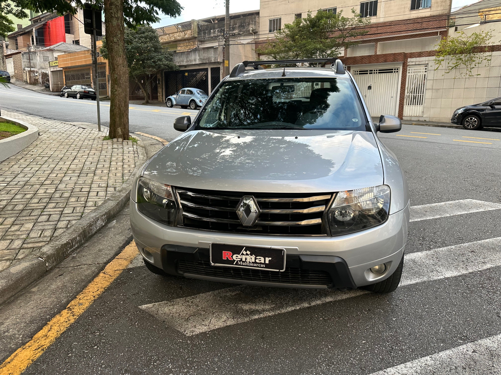 Renault Duster Prata