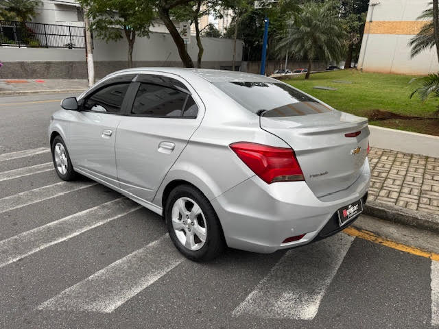 Chevrolet Prisma Prata