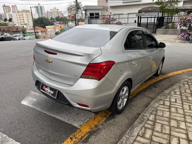 Chevrolet Prisma Prata