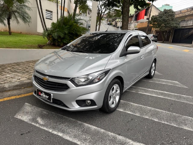 Chevrolet Prisma Prata