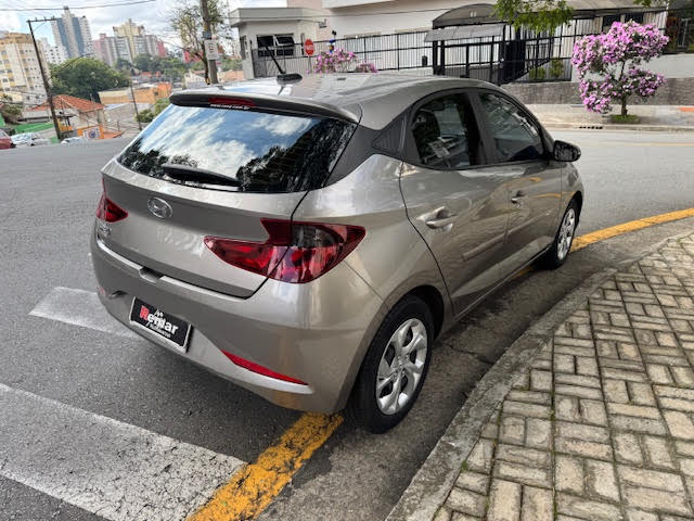 Hyundai HB20S Prata