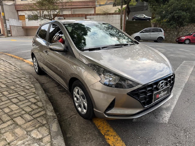 Hyundai HB20S Prata