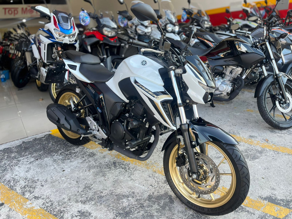 Yamaha FZ25