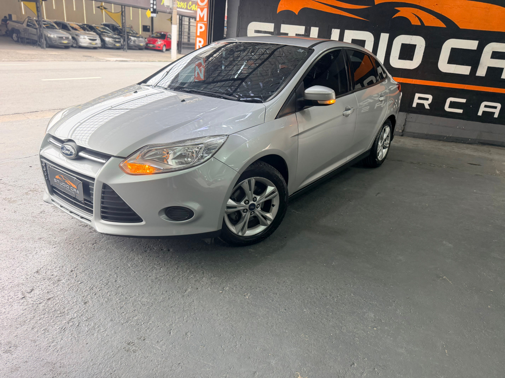 Ford Focus Sedan