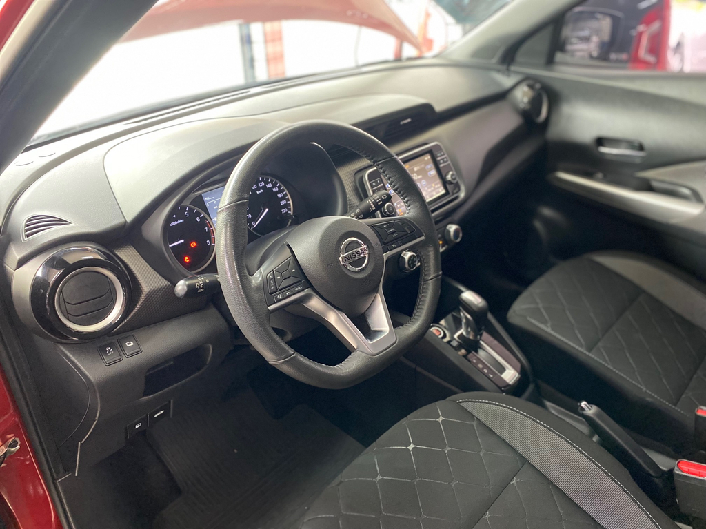 Nissan Kicks Vermelho