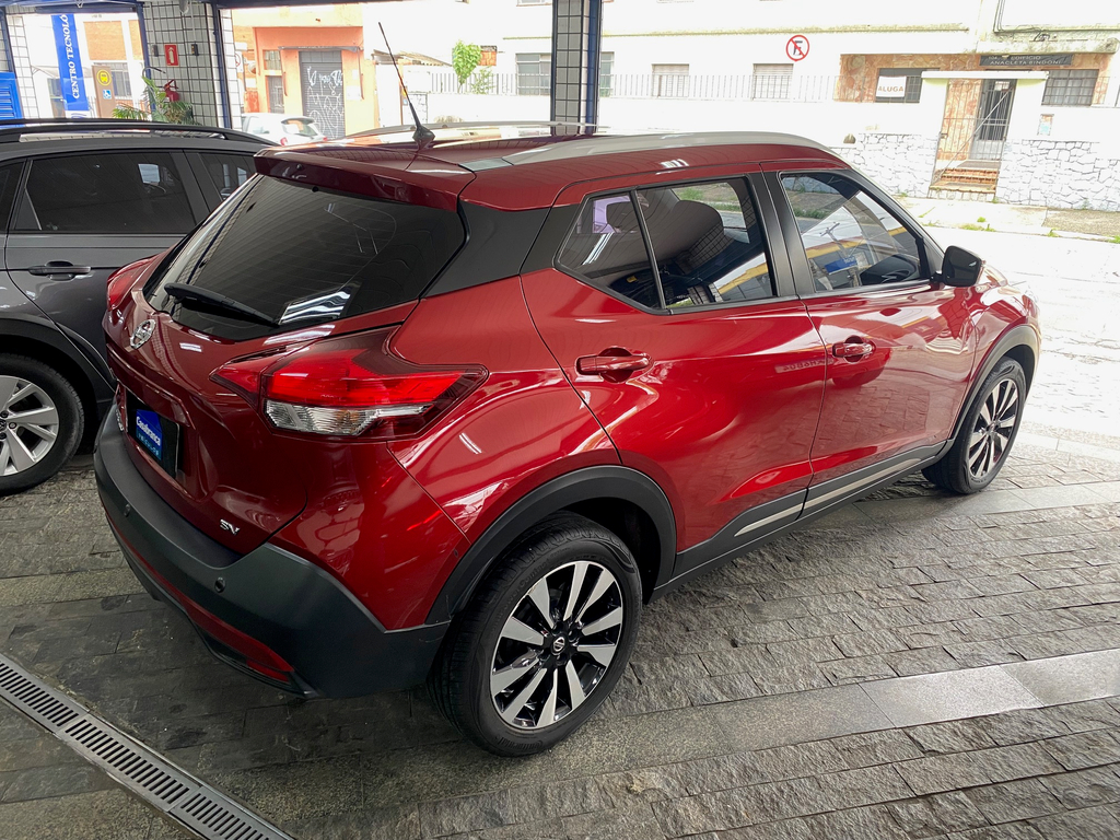 Nissan Kicks Vermelho