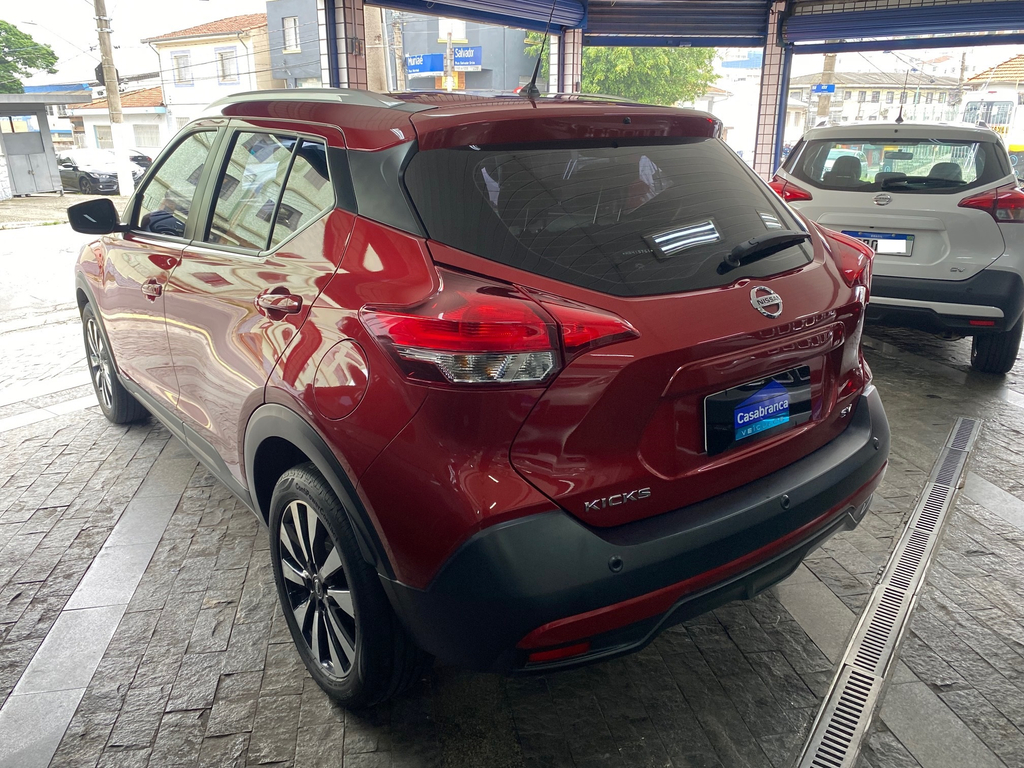 Nissan Kicks Vermelho