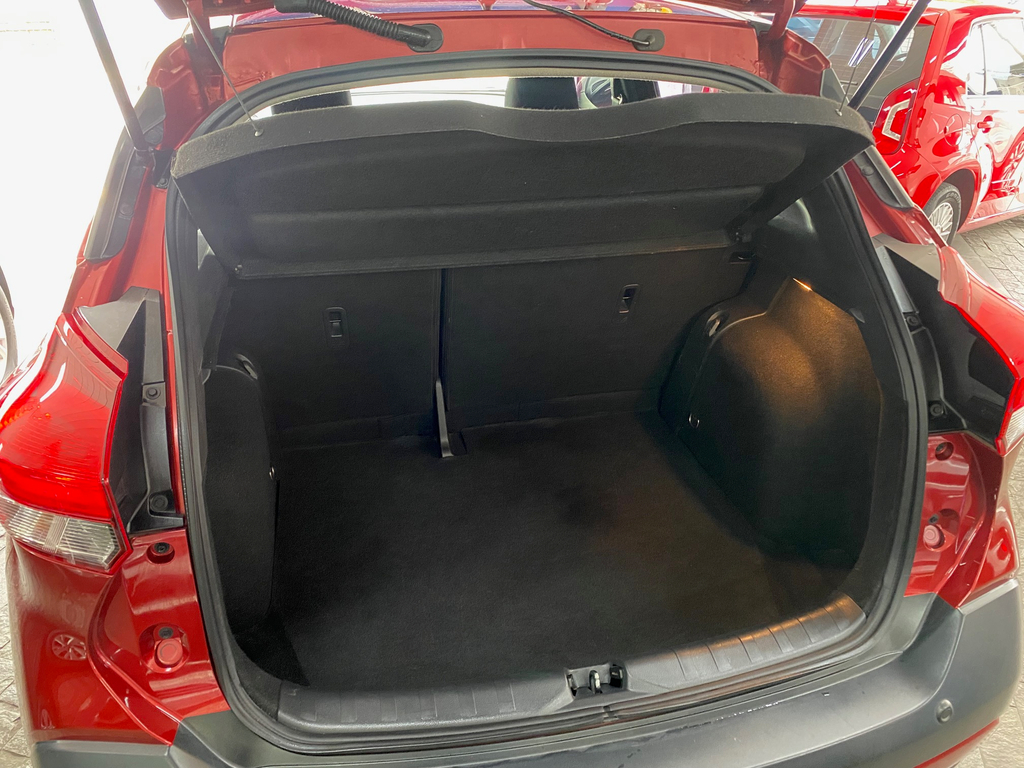 Nissan Kicks Vermelho