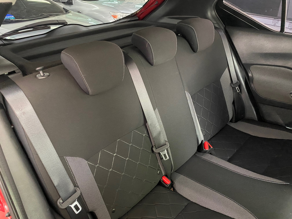 Nissan Kicks Vermelho