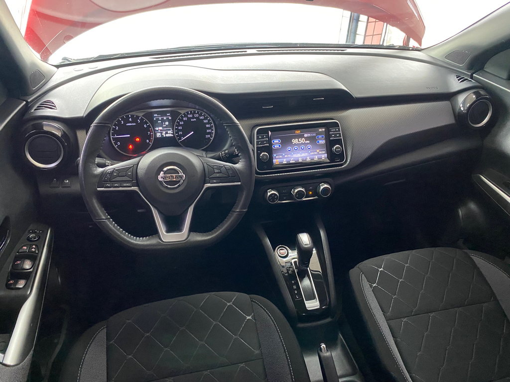 Nissan Kicks Vermelho