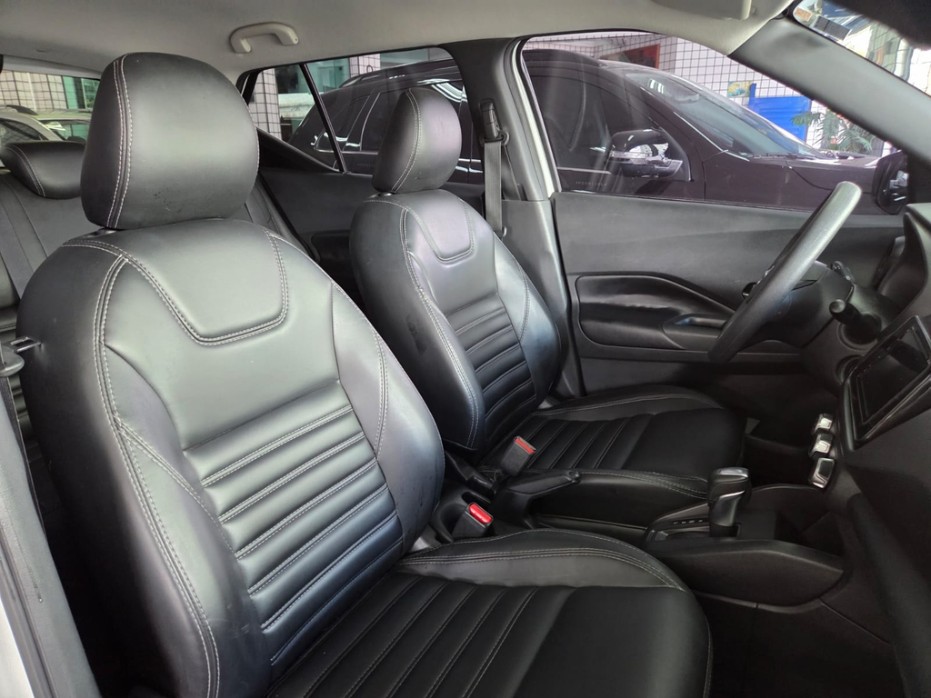 Nissan Kicks Branco