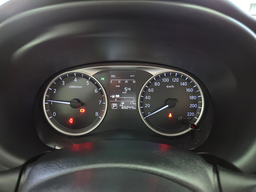 Nissan Kicks Branco