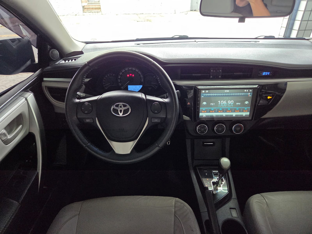 Toyota Corolla Preto