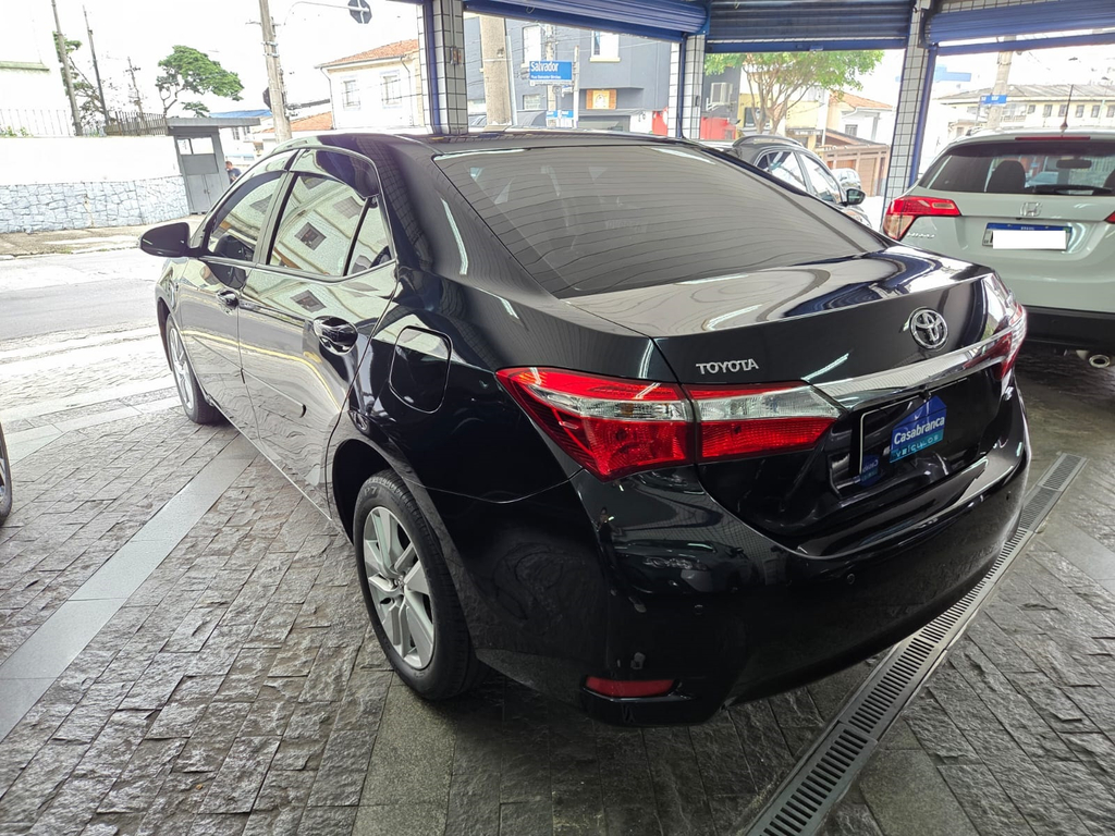 Toyota Corolla Preto