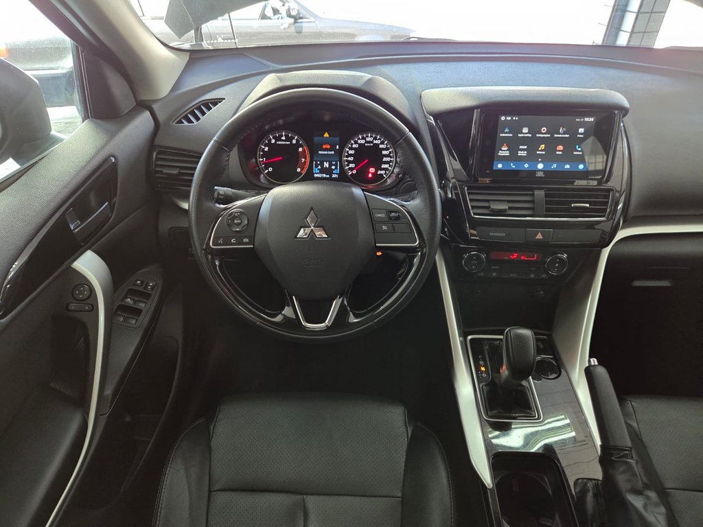 Mitsubishi Eclipse Cross Cinza