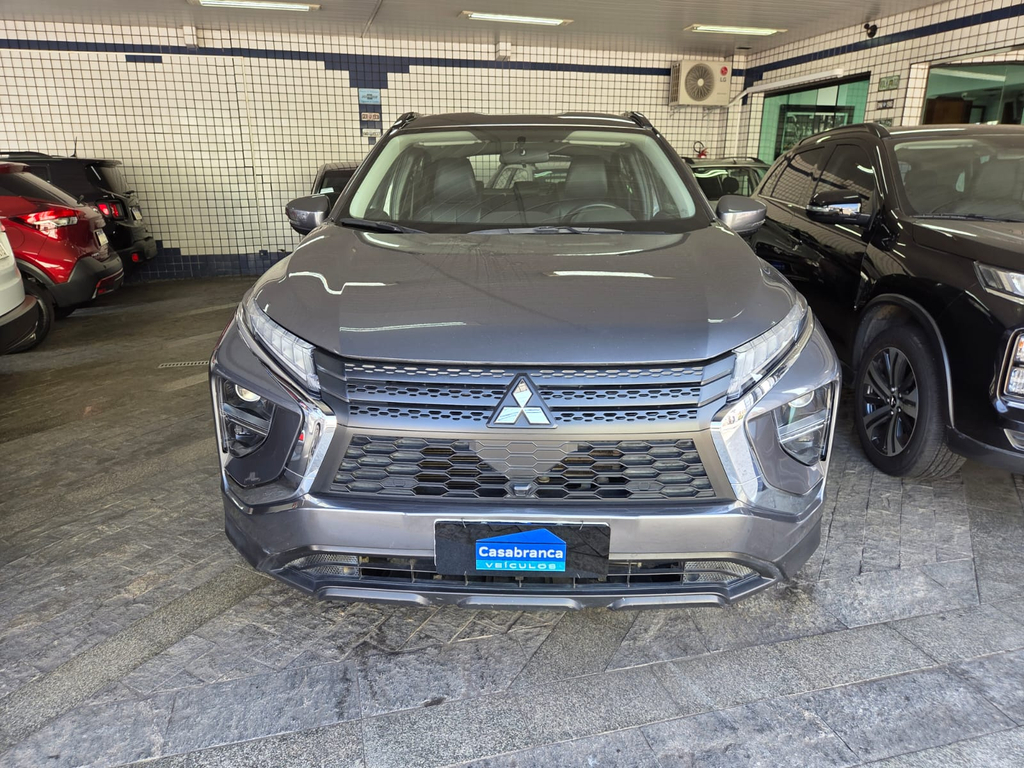 Mitsubishi Eclipse Cross Cinza