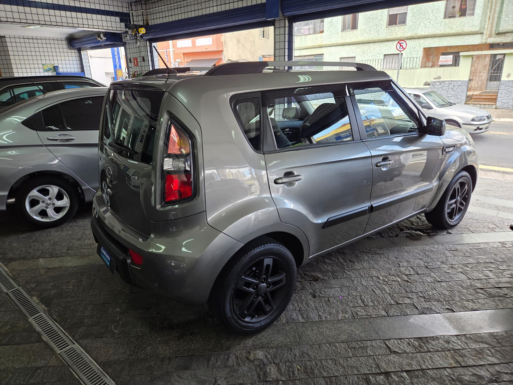 Kia Soul Cinza