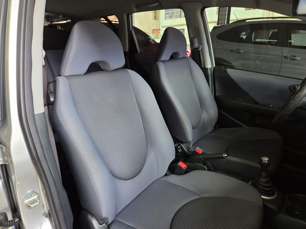 Honda Fit Prata