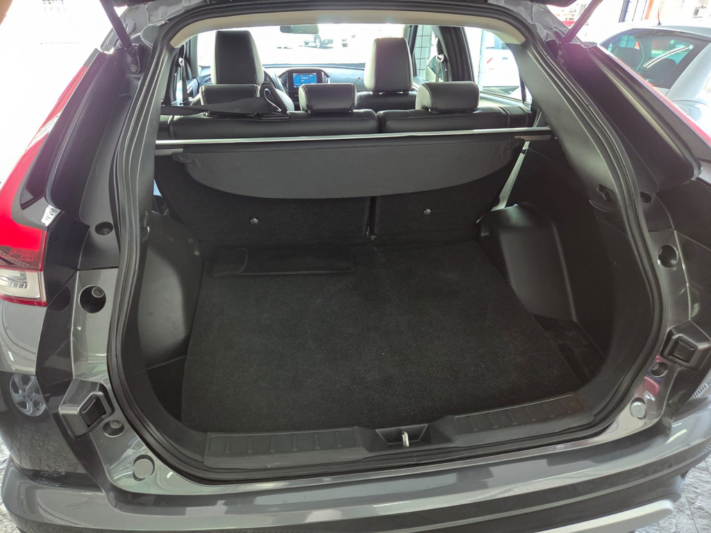 Mitsubishi Eclipse Cross Cinza