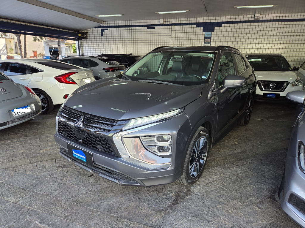 Mitsubishi Eclipse Cross Cinza