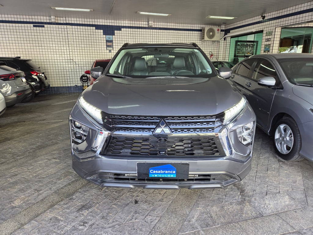 Mitsubishi Eclipse Cross Cinza