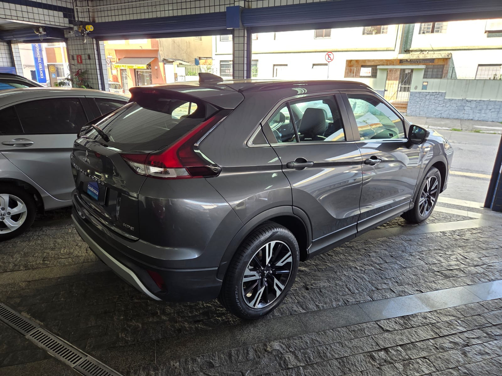 Mitsubishi Eclipse Cross Cinza