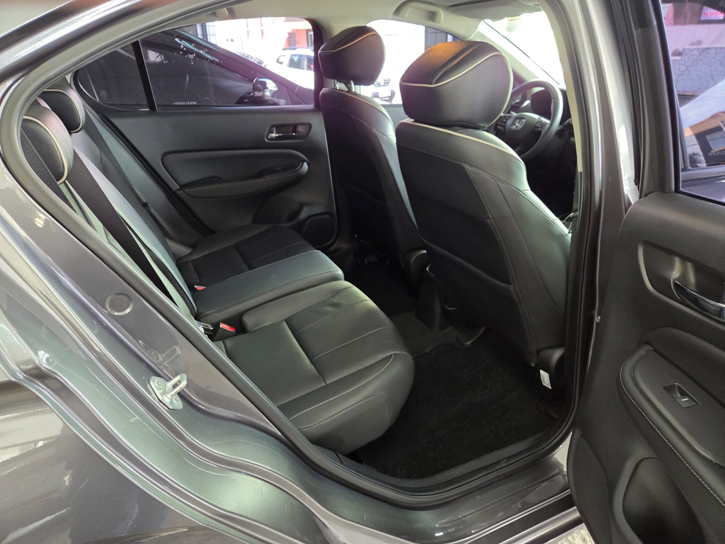 Honda City Cinza