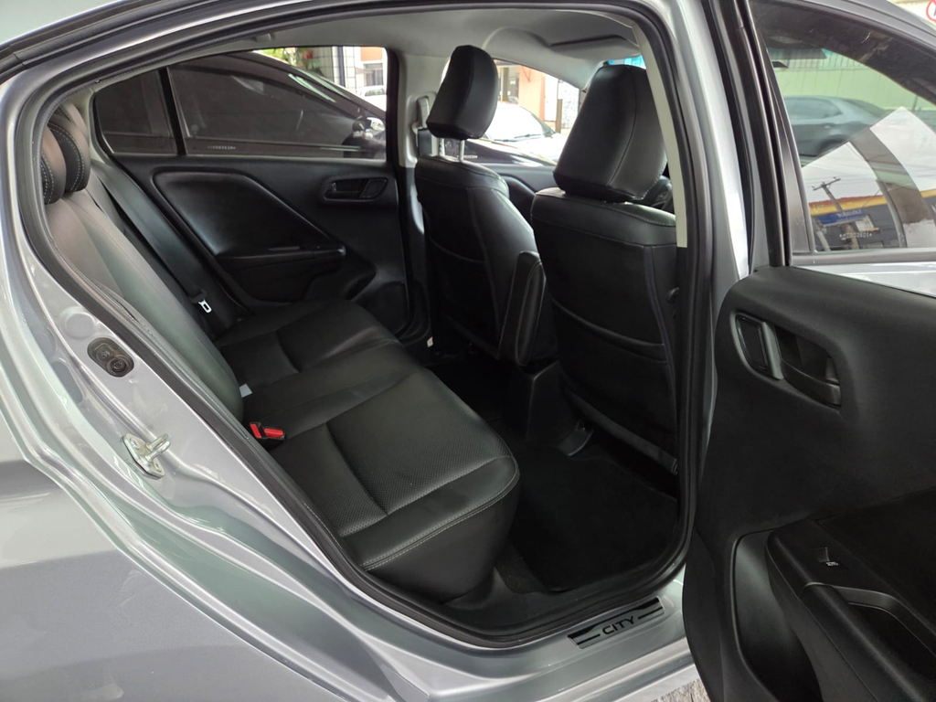 Honda City Prata