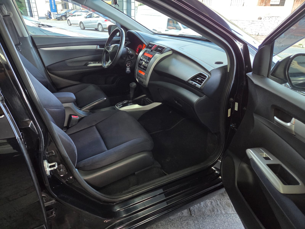 Honda City Preto