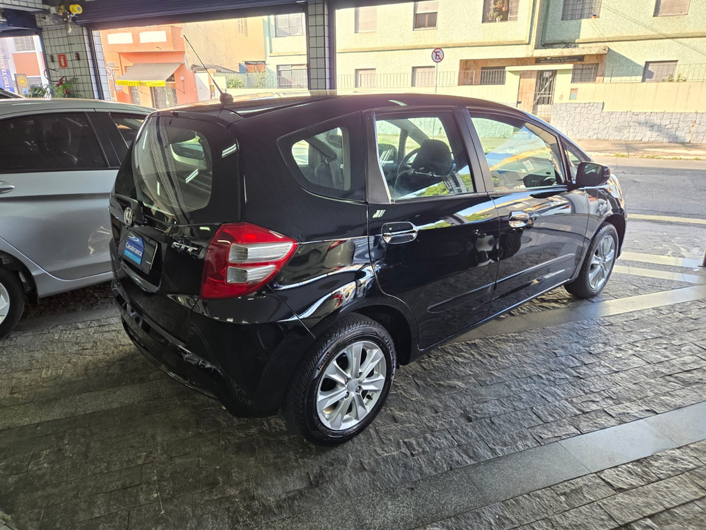 Honda Fit Preto