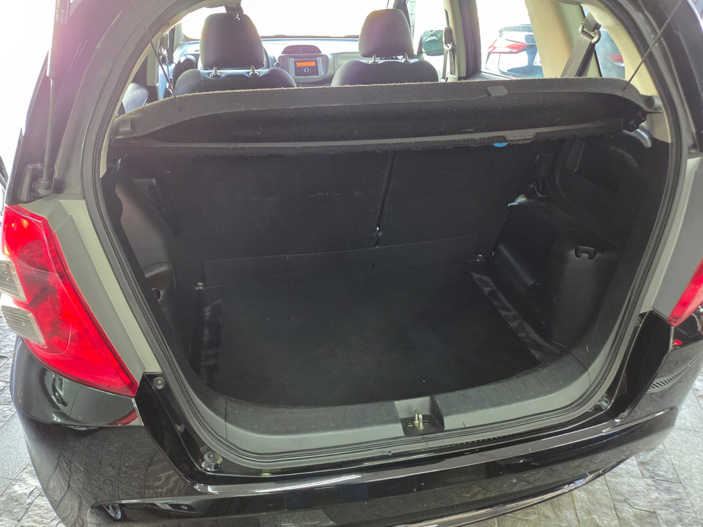 Honda Fit Preto