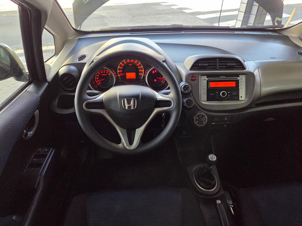 Honda Fit Preto
