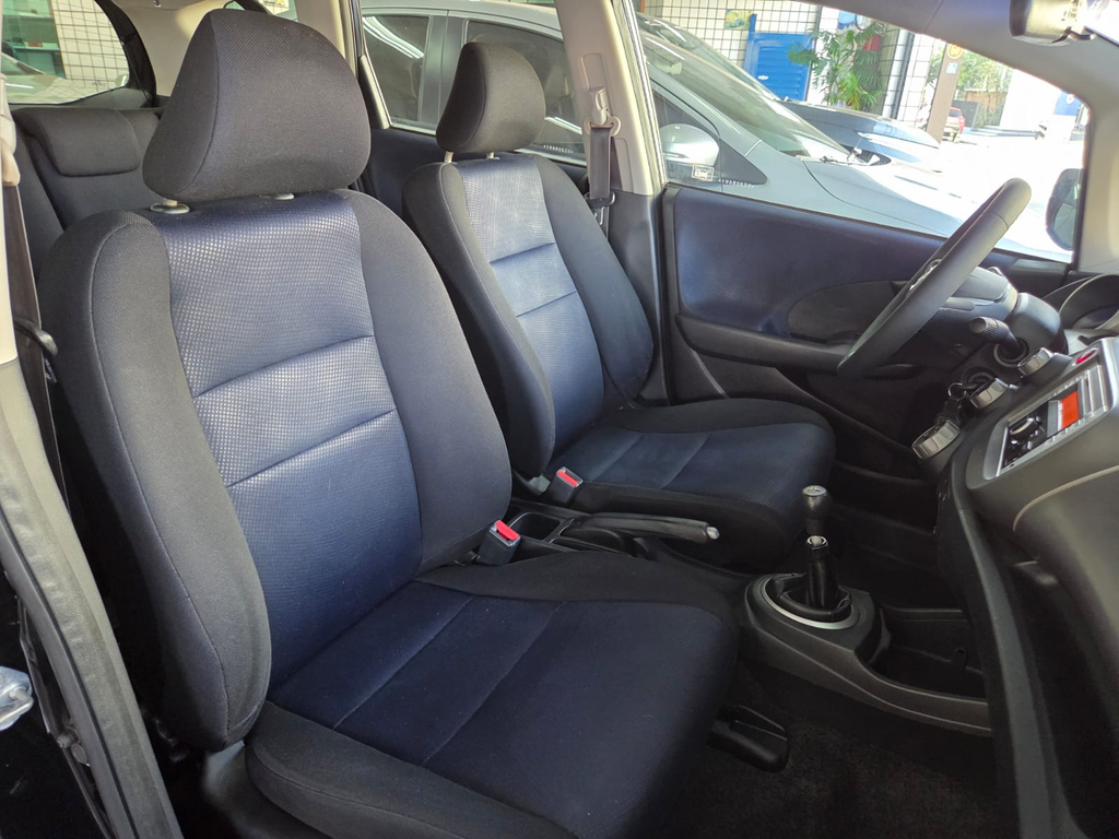 Honda Fit Preto