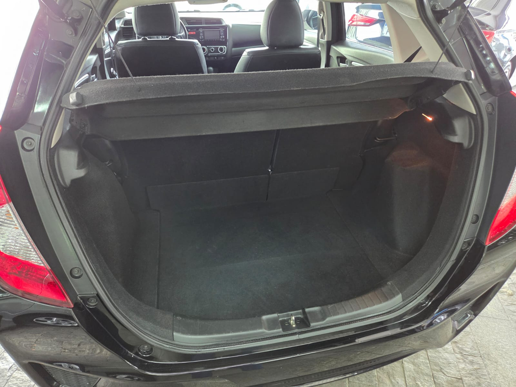 Honda Fit Preto